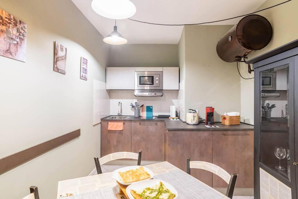 Central, Family-Friendly, Washing Machine, 200M To Aquarium And Metro, 300 Mbps Internet Genoa Luaran gambar